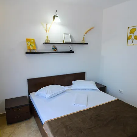 Guest house Sky Mamaia